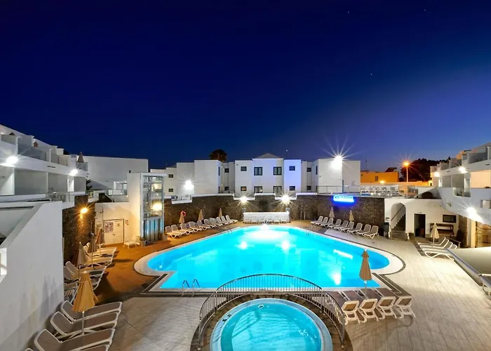 Ξενοδοχείο Aqua 4*