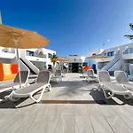 Aqua Ξενοδοχείο 4*
