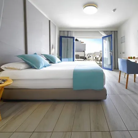Aqua 4* Puerto del Carmen (Lanzarote)