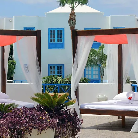 فندق Aqua 4*