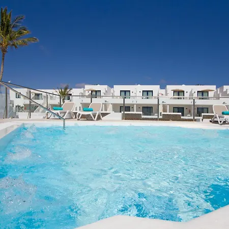 Otel Aqua 4*