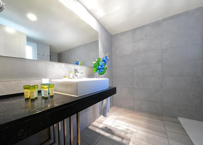 Готель Aqua 4*