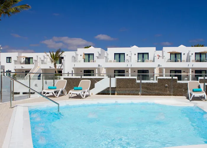 Готель Aqua 4*