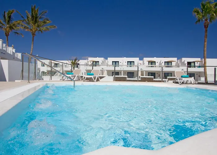 Готель Aqua 4*